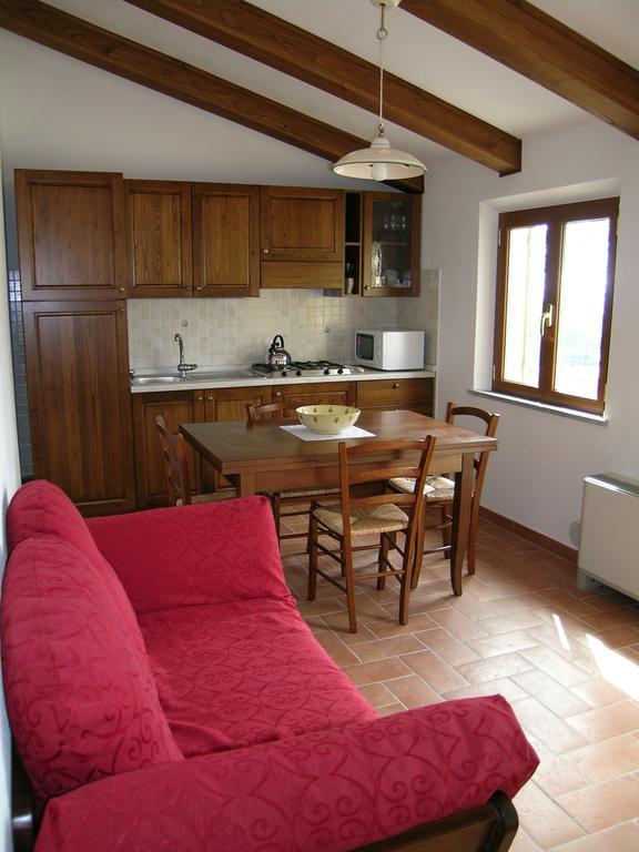 Agriturismo Podere Ossaia 코르토나 객실 사진